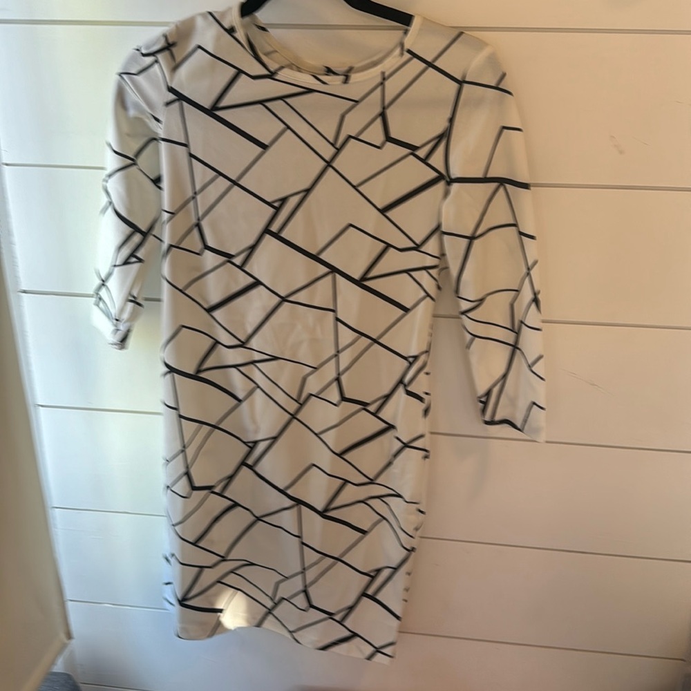 Shein dress size medium cocktail  different rectangles in it white with black